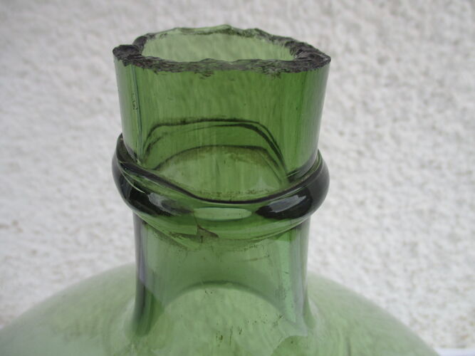 Dame-jeanne en verre soufflé XIX° siècle vert 15 litres