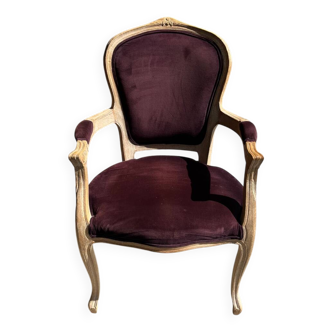 Fauteuil cabriolet style Louis XV en velours bordeaux et bois sculpté