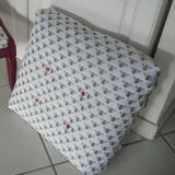 Children's armchair and pouf