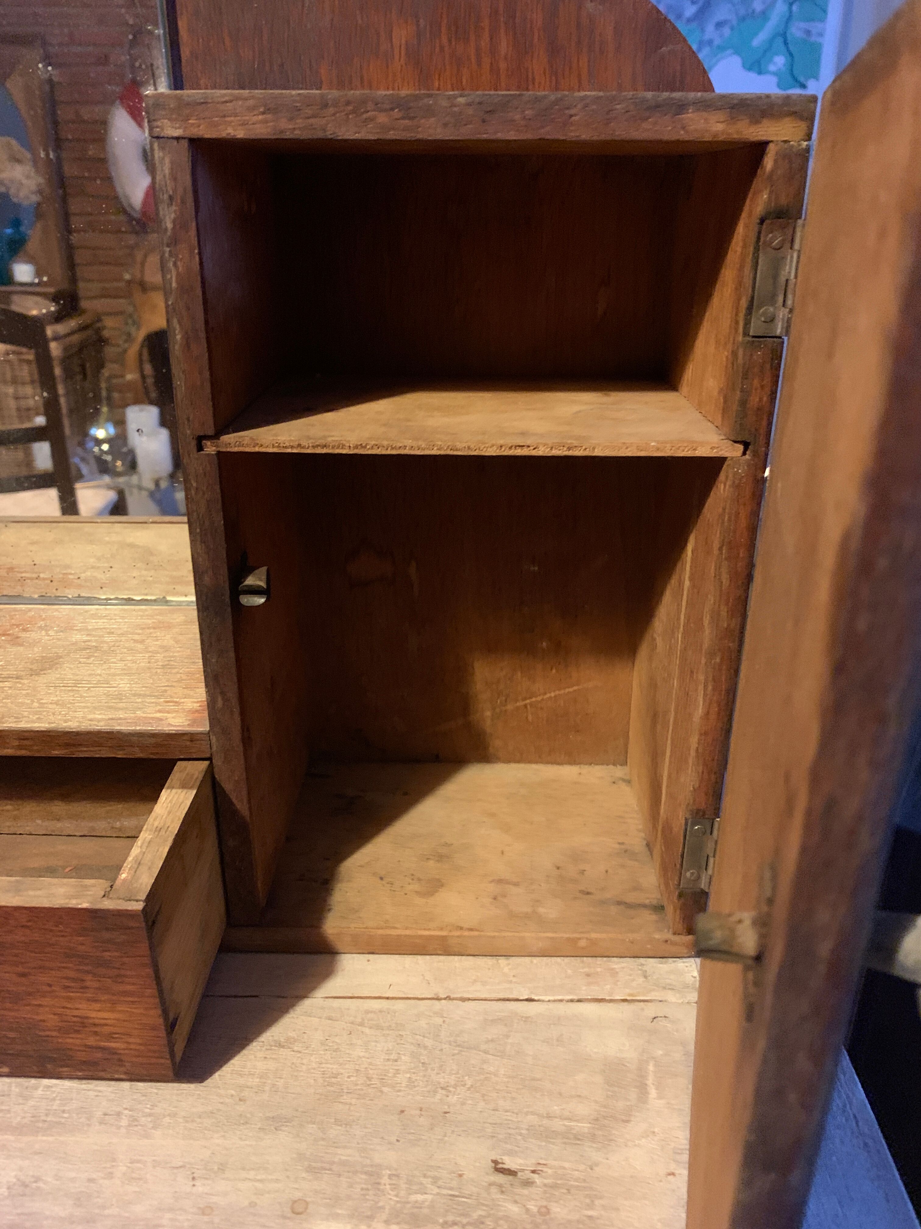 Bathroom wardrobe