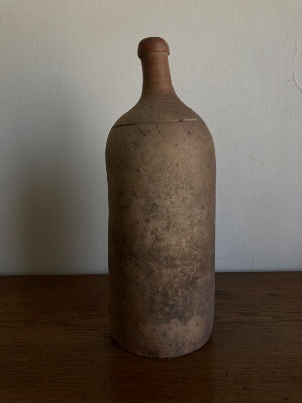 Bouteille penchée de campagne 1950 XL grès brut terre cuite