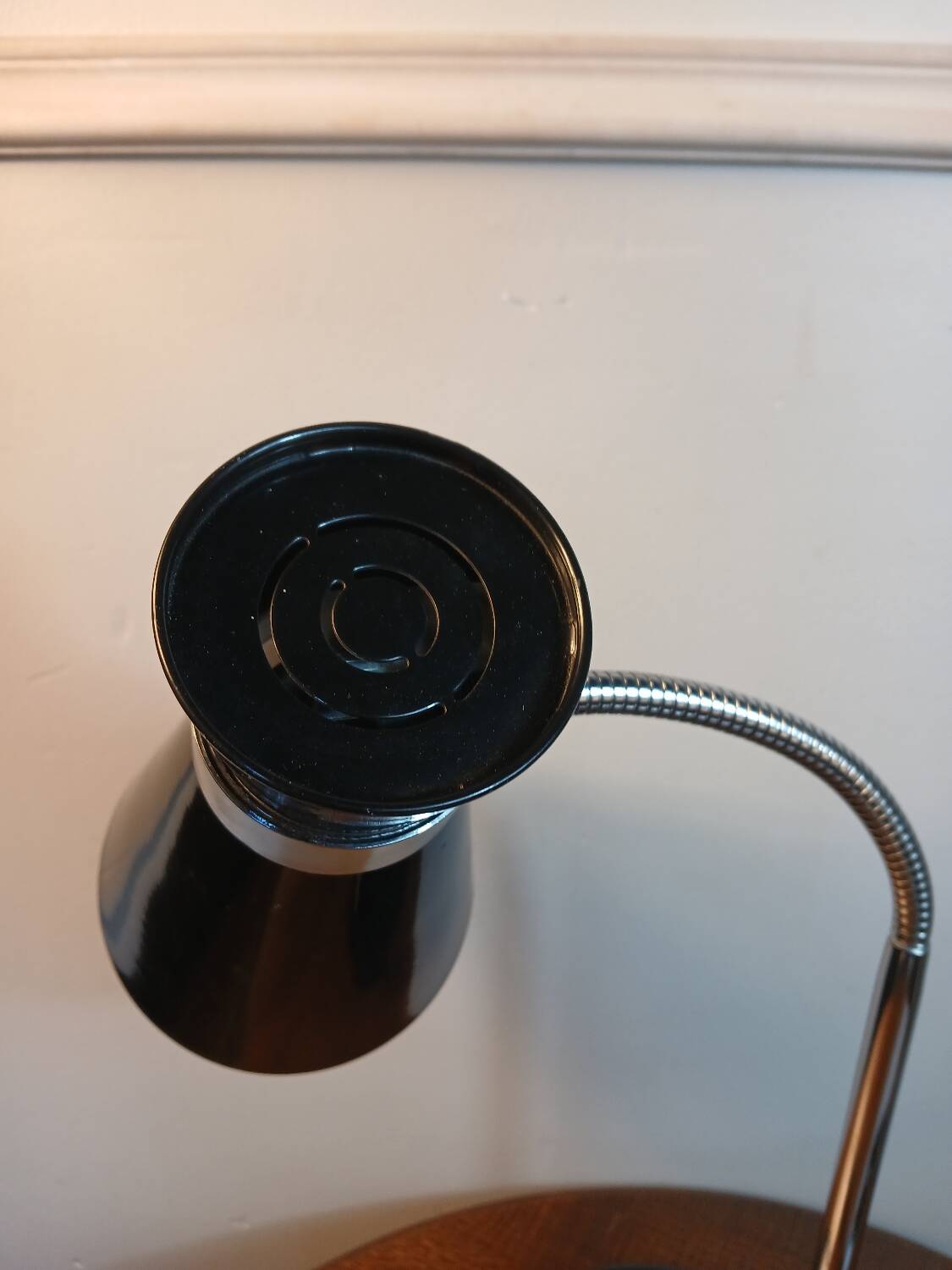 Lampe de bureau Diabolo noire et chrome 1970/80, socle rond, col flexi