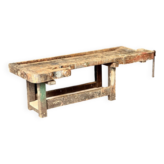 Old workbench, original patina
