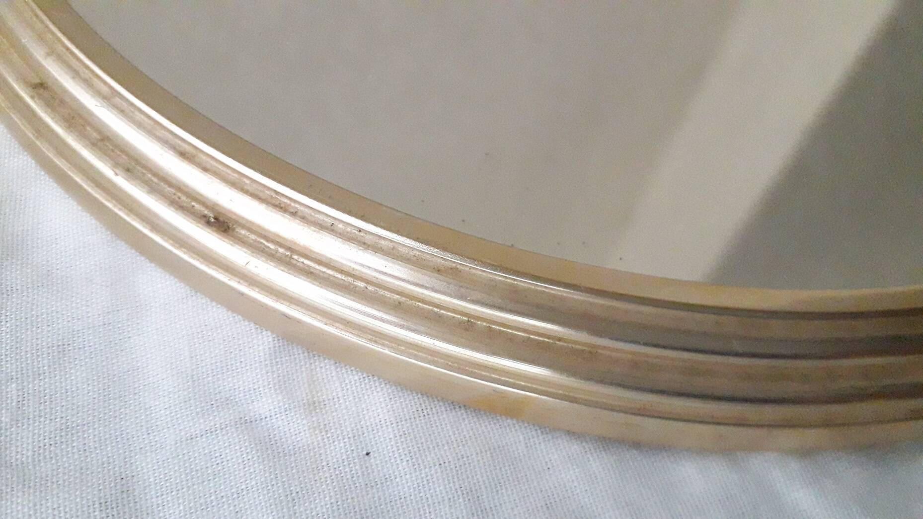 Round mirror plateau