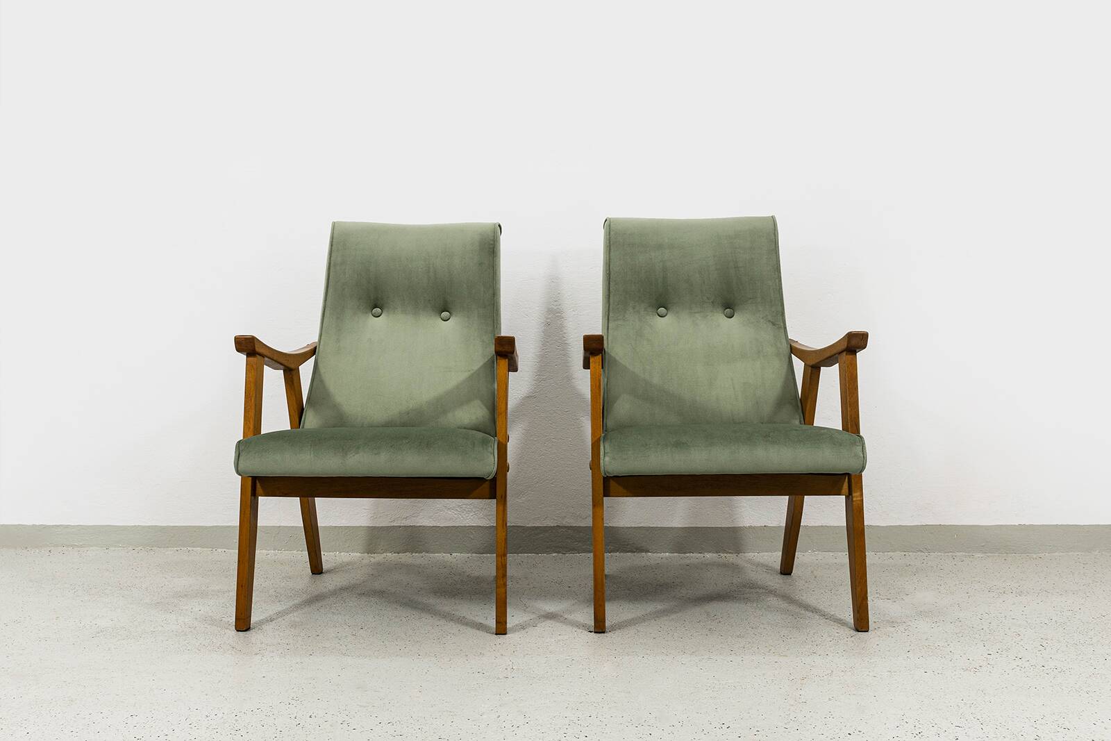 Mid Century Armchairs By Edmund Homa Gfm 18, Poland, 1960s, Set Of 2
