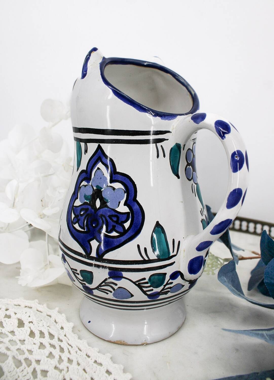 Vintage blue and green ceramic cat-shaped jug carafe