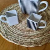 Coffee maker with duo cups