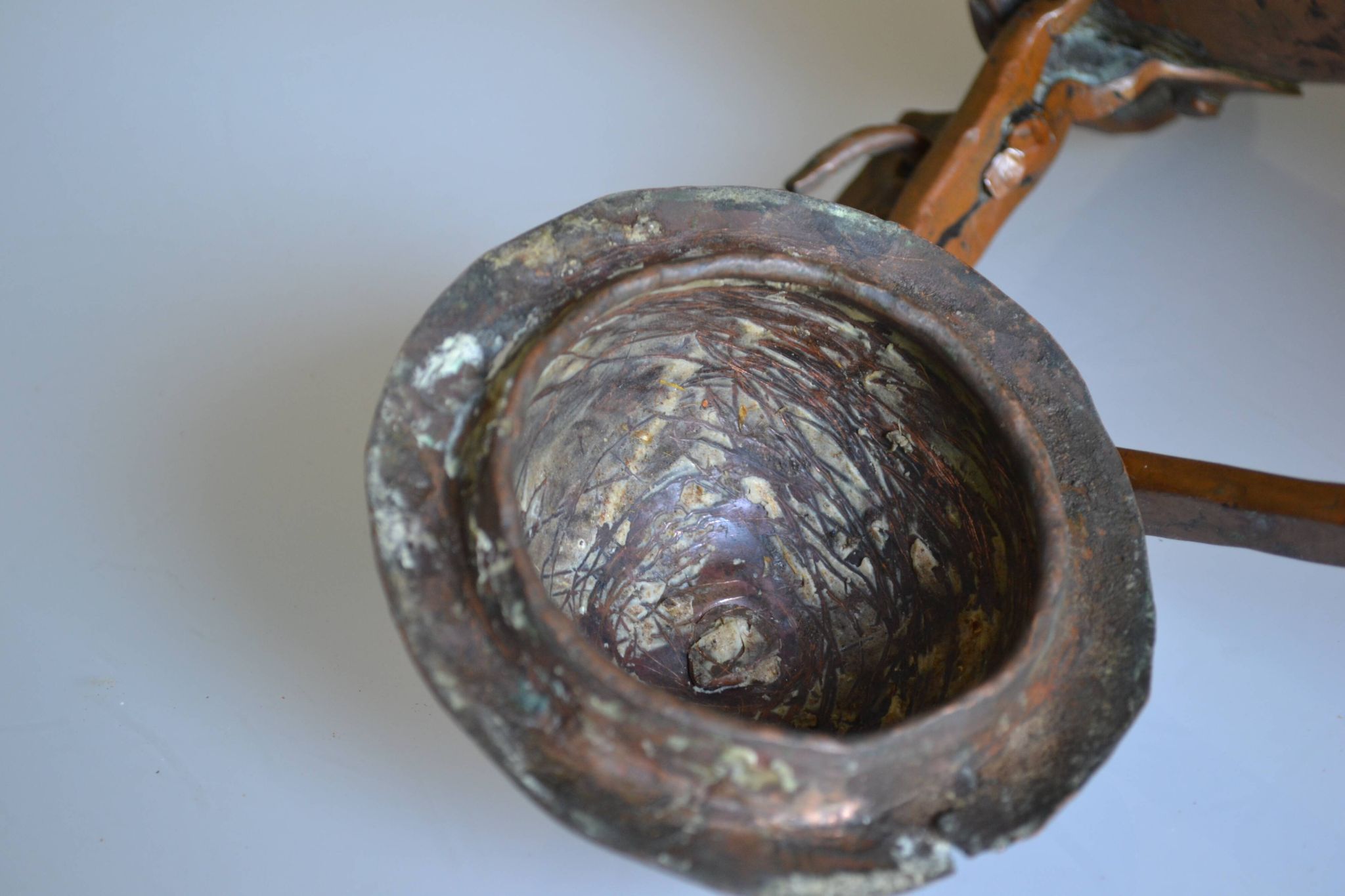 ancien grand coquemar en cuivre rouge