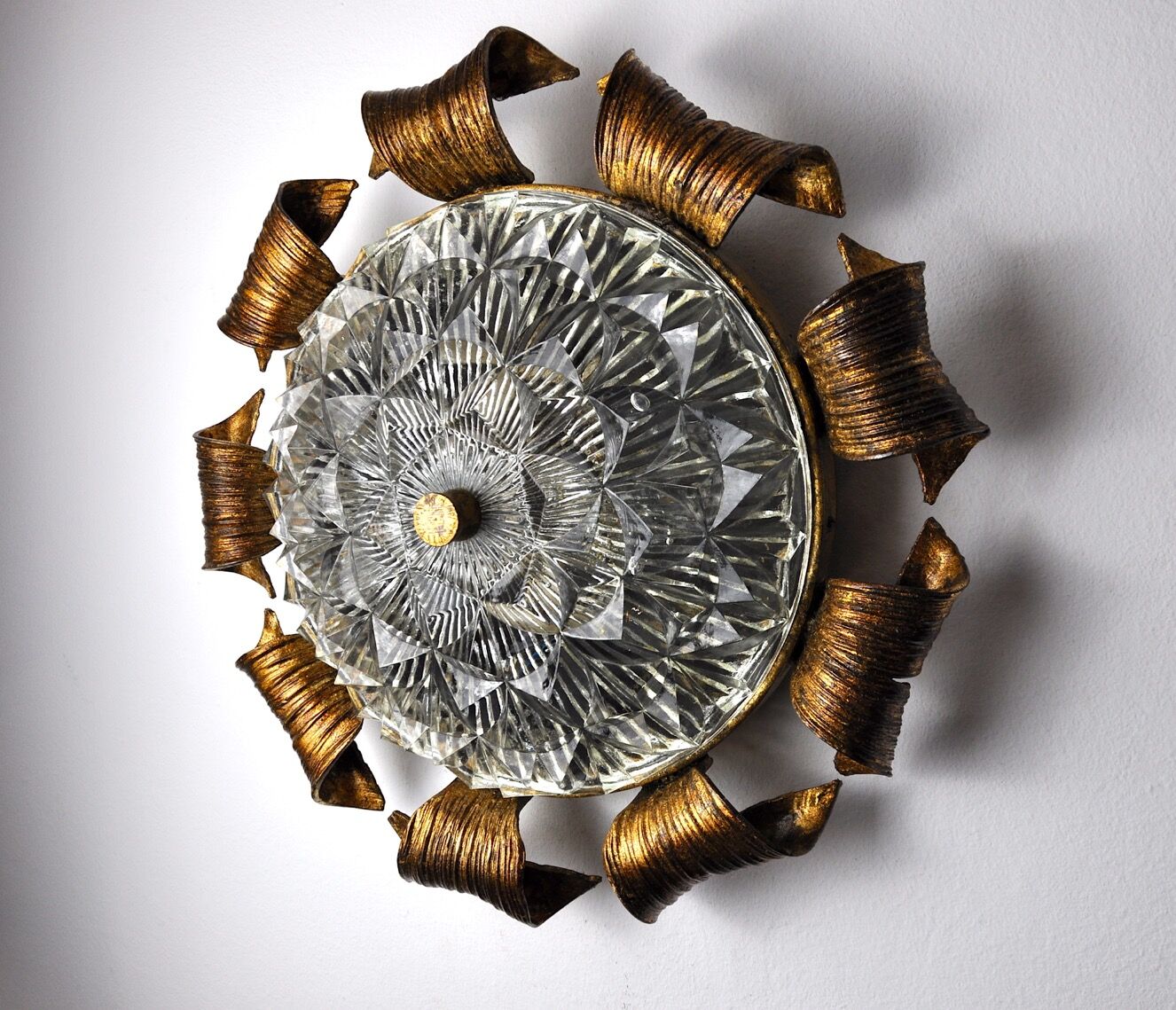 Applique soleil, feuille d'or, verre de Murano, Italie, 1960