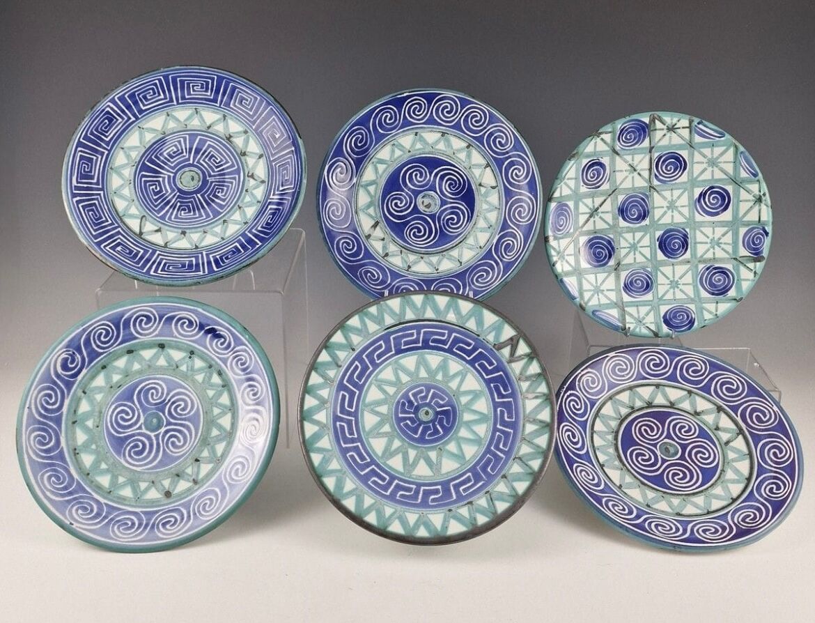 Magnificent service of 6 plates Robert Picault - Vallauris