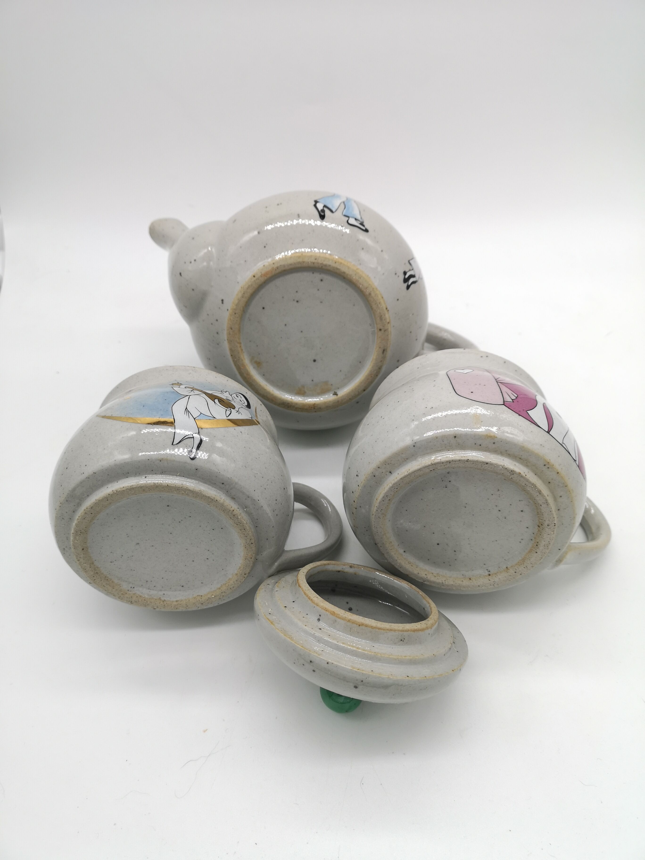 Teapot and two ceramic cups Korea vintage Pierrot Colombine