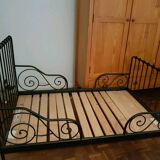 Scalable wrought iron bed with mattress