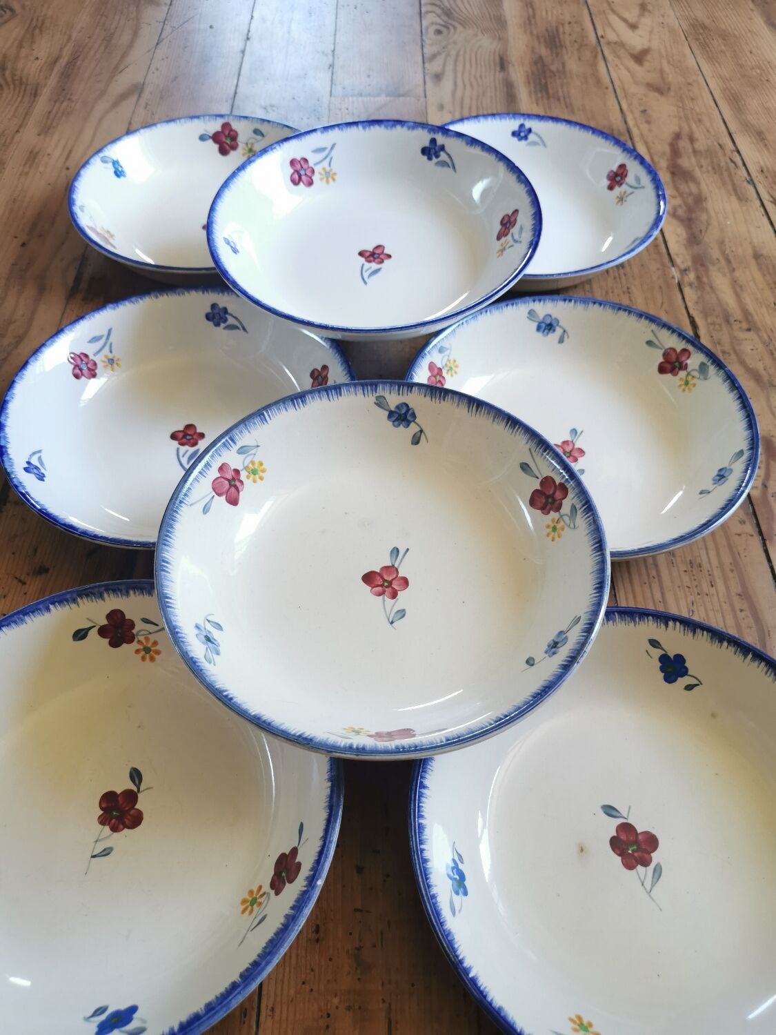 Digoin vintage calotte plates, Mary-Lou