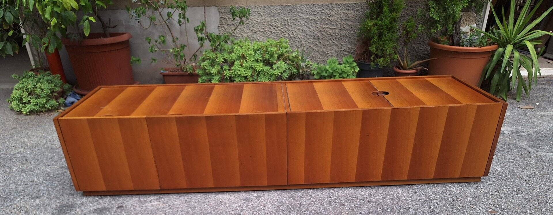 Coffre en noyer ombragé, années 1980