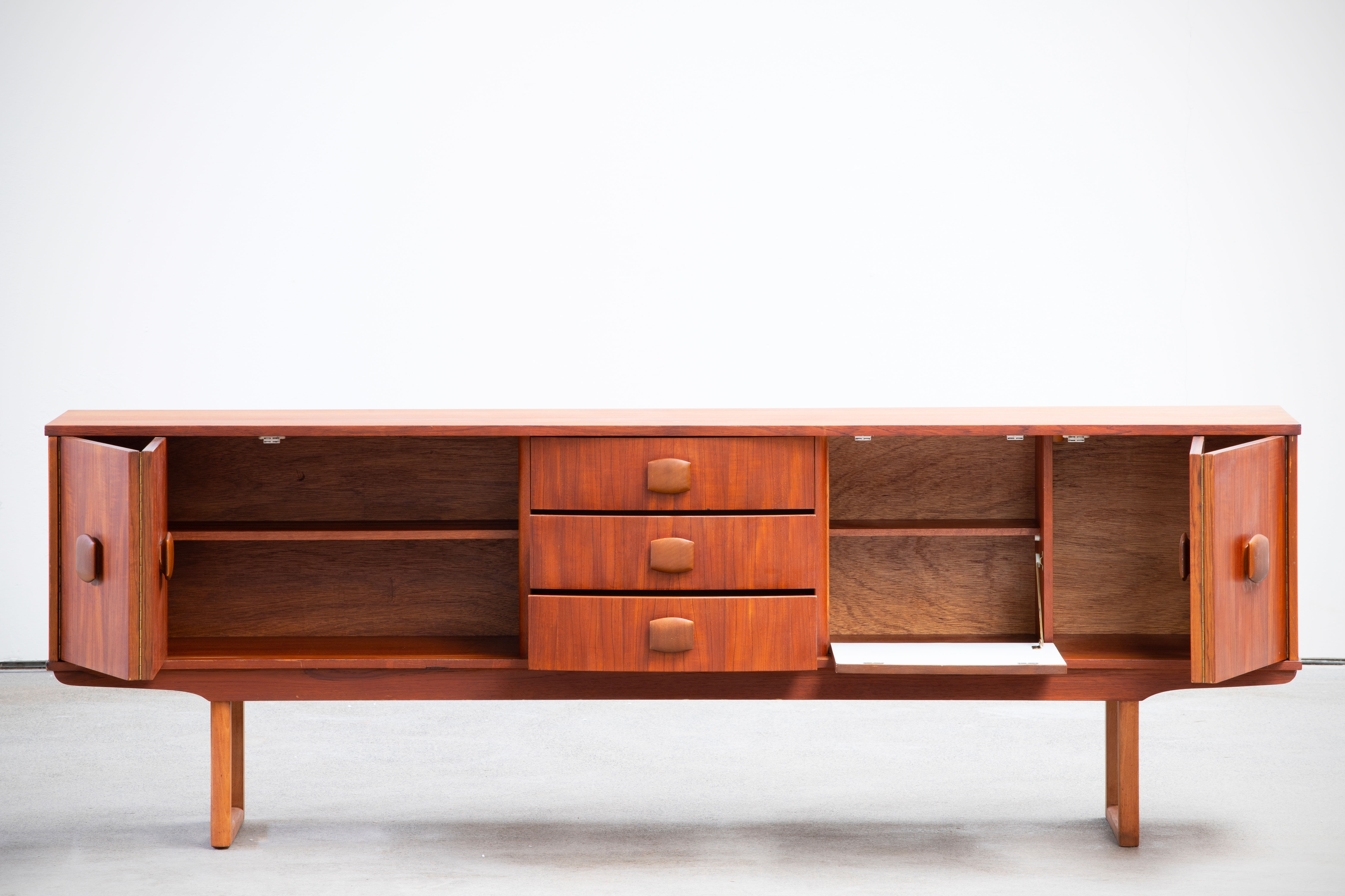 Vintage Scandinavian enfilade 1960