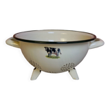 Enameled strainer