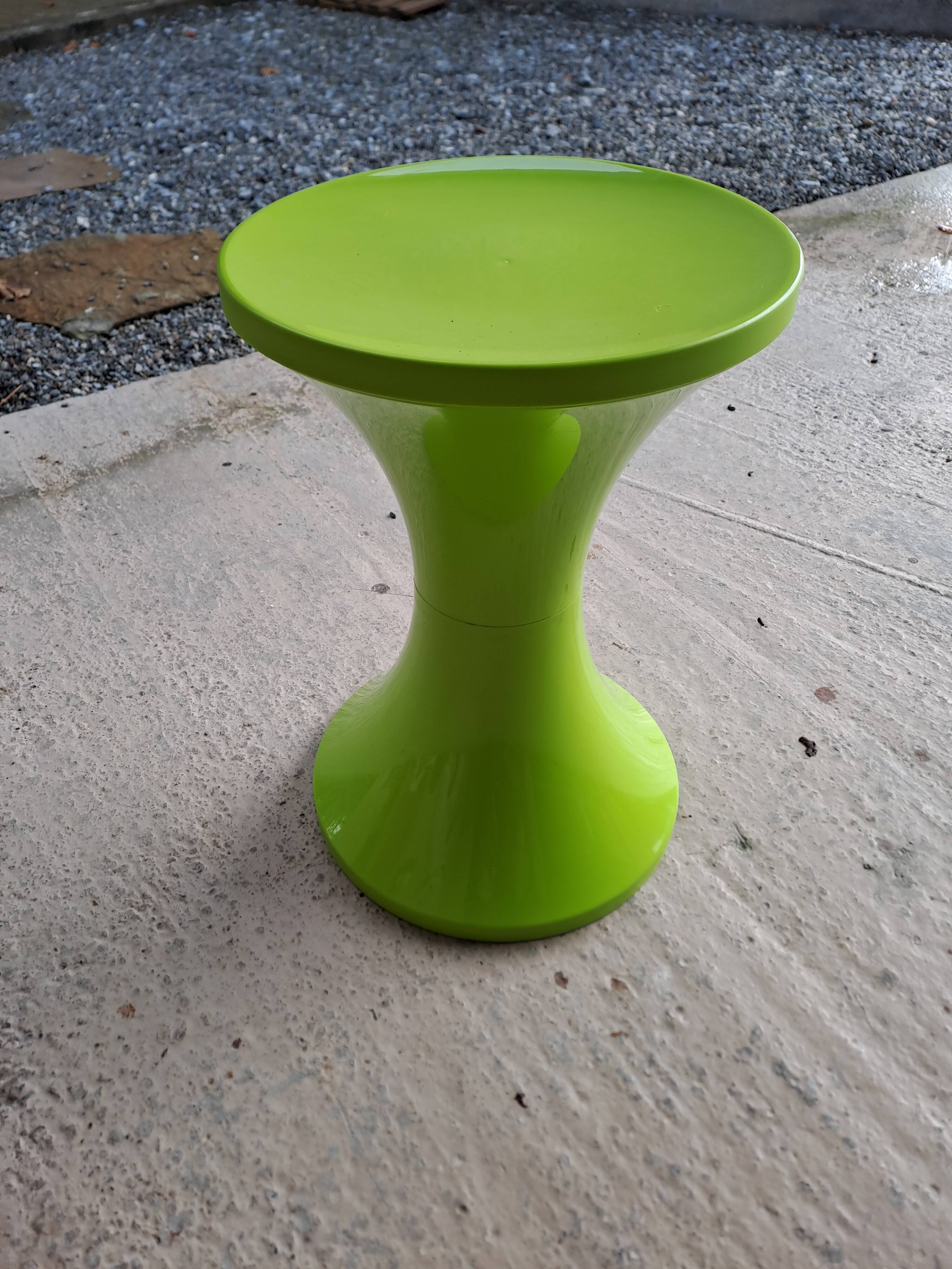 Tamtam stool towards pistachio