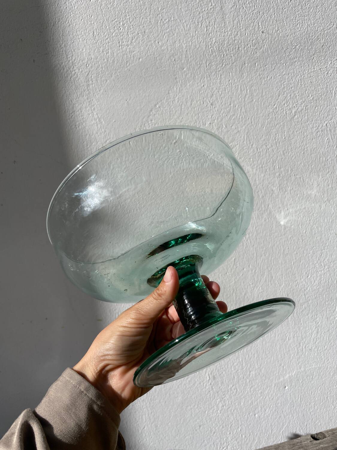Coupe sur pied en verre soufflé