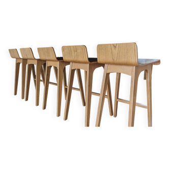 Lot 5 kitchen island stools