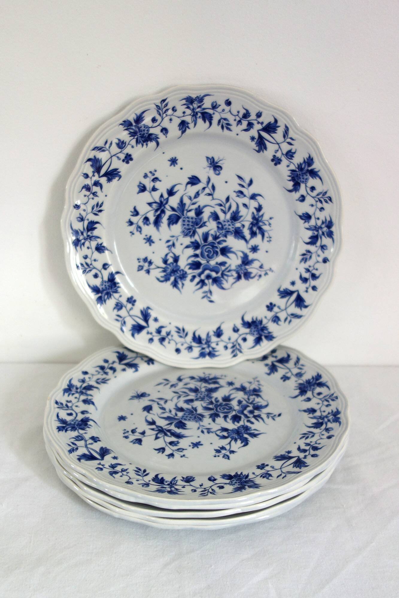 Set of 6 old flat plates with blue decoration, Rouy model, Salins