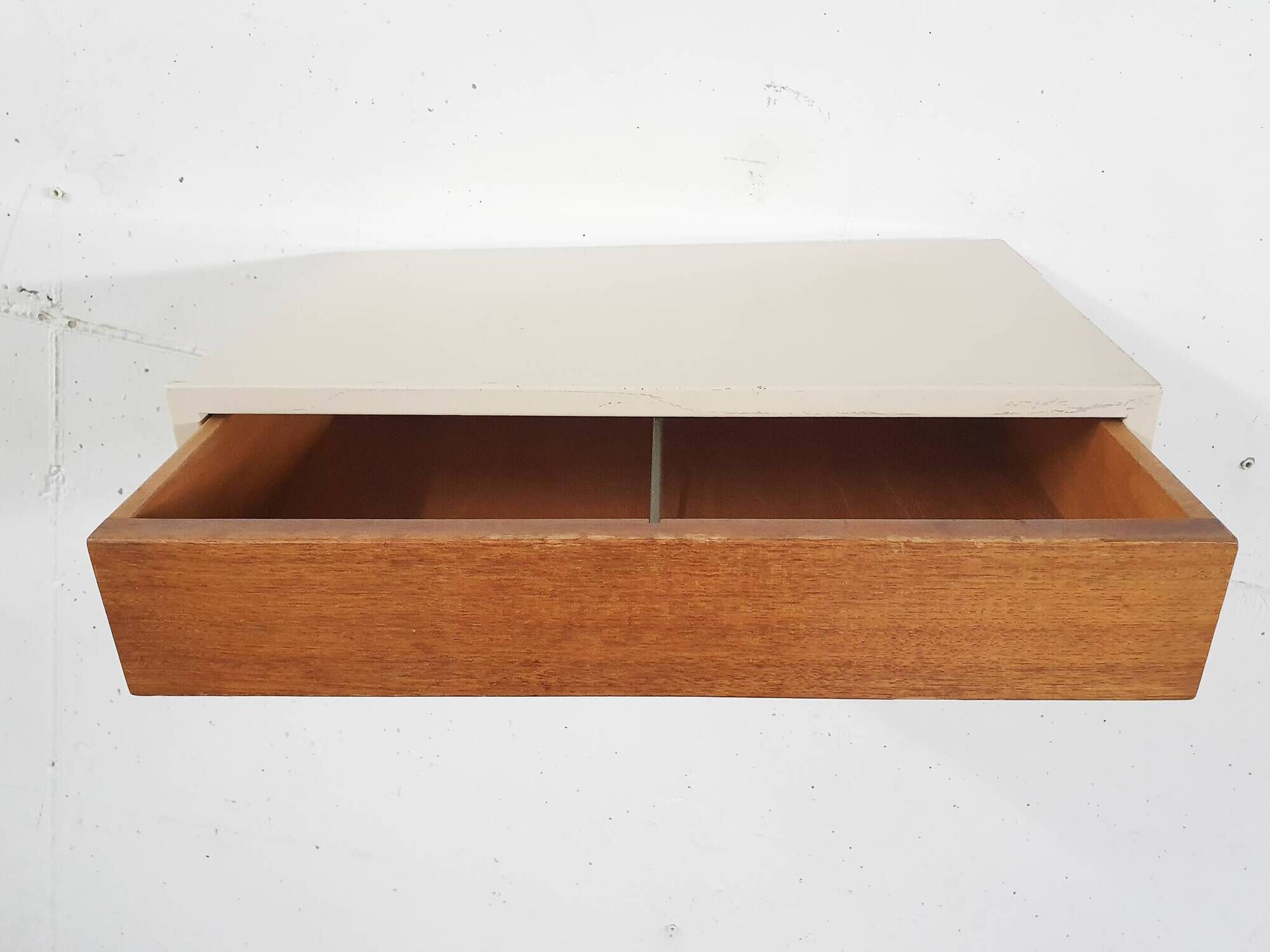 Martin Visser for 't Spectrum DD01 "Bergeyk" Wall Shelf, or Night stand, Th