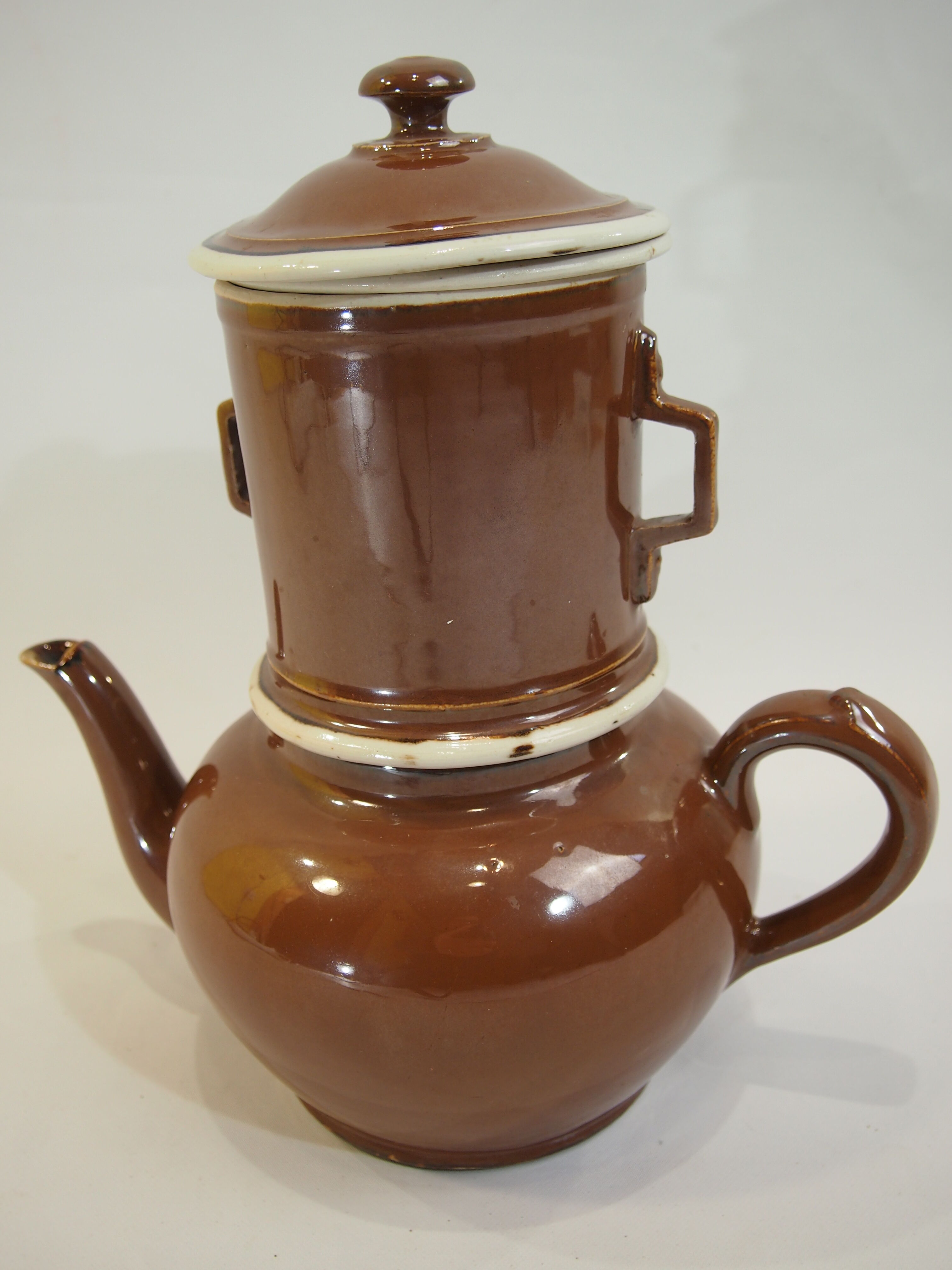 Ceramic/vintage teapot