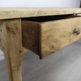 Farm table
