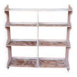 Free-standing shelf