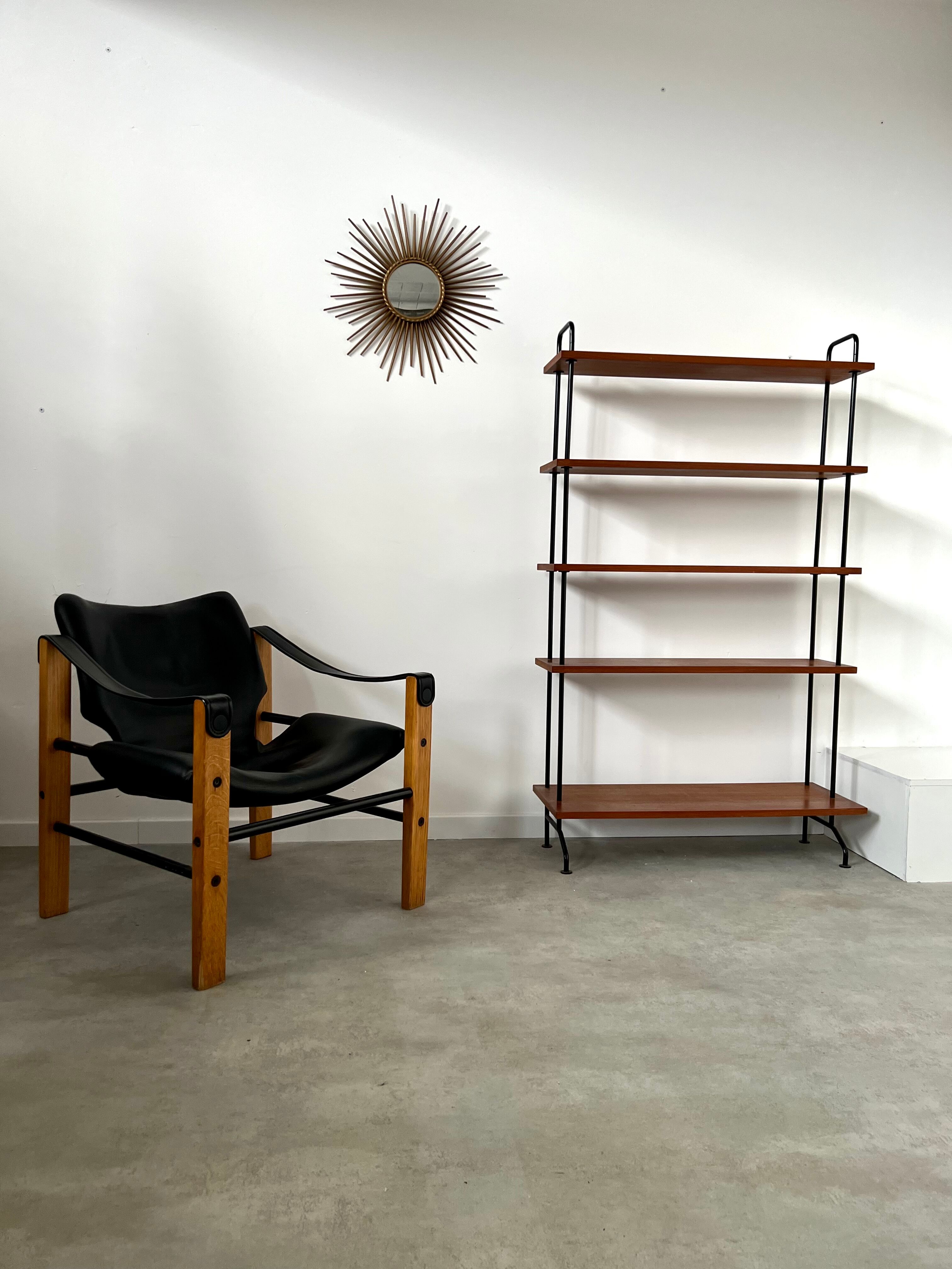 Ancienne étagère sur pied design scandinave années 50 , métal et bois vintage
