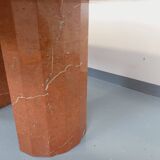 Vintage oval dining table in pink marble from the 70s 80s.