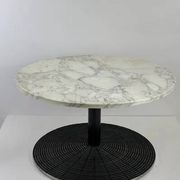 Tecno Varedo Coffee Table White Veined Marble Black Lacquered Metal Grid Base 1980s Italian Design Collector's Item