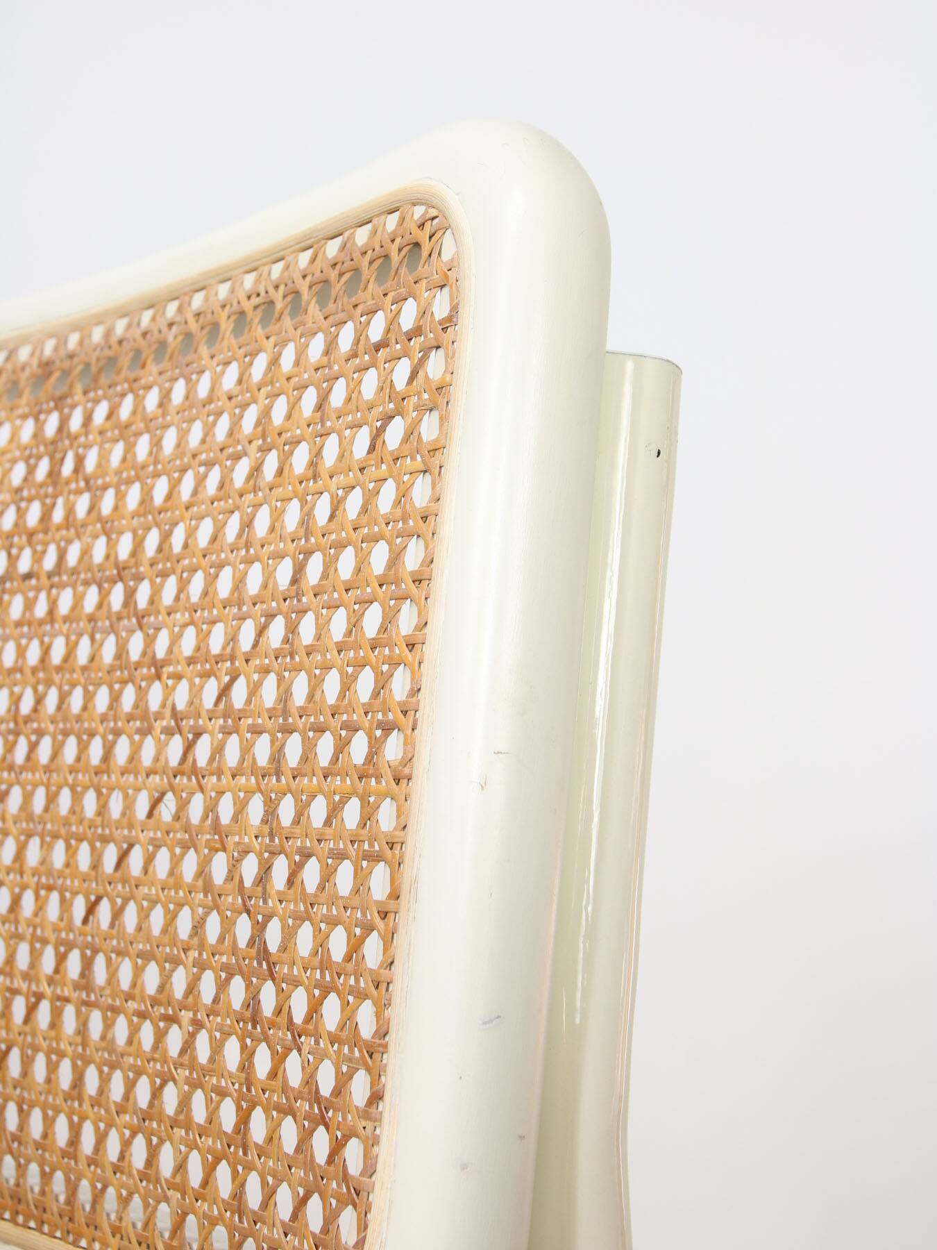 Vintage Cesca B32 chair in white by Marcel Breuer, 1970s