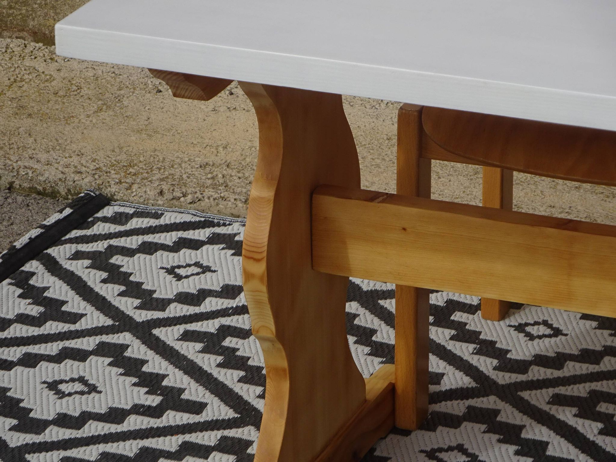 Table monastère en bois