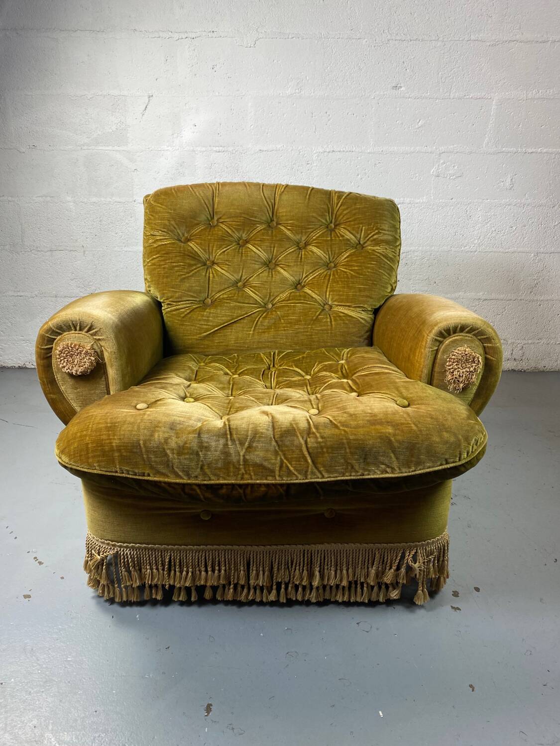 Fauteuil club vintage en tissu vert