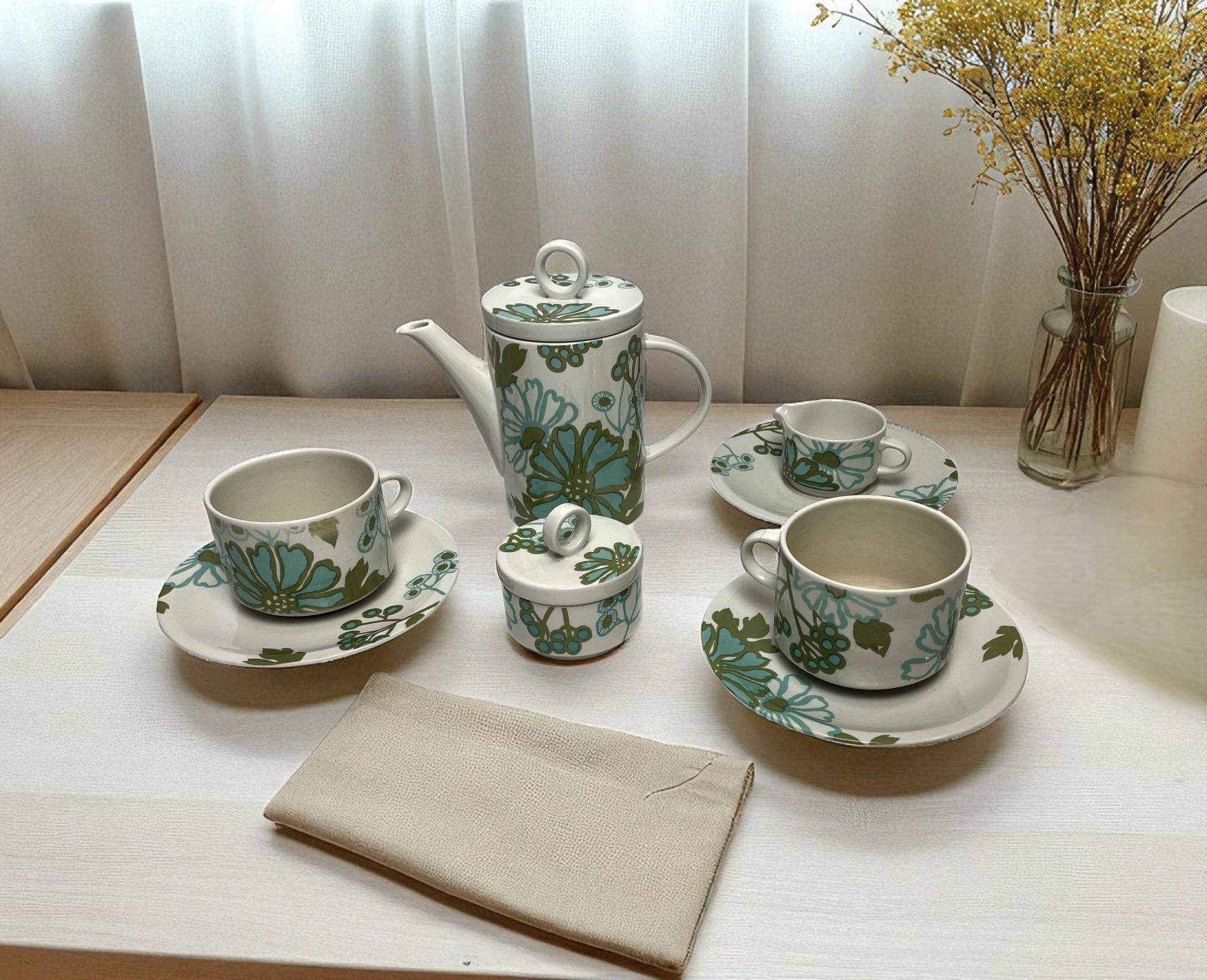 Vintage Villeroy & Boch Scarlett tea set circa 1960