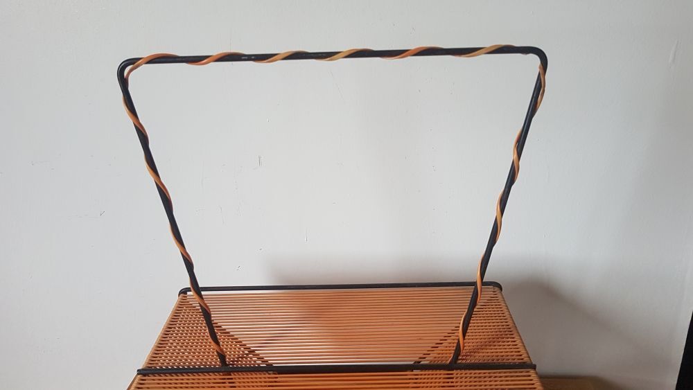 Range-discs or record holders 1960