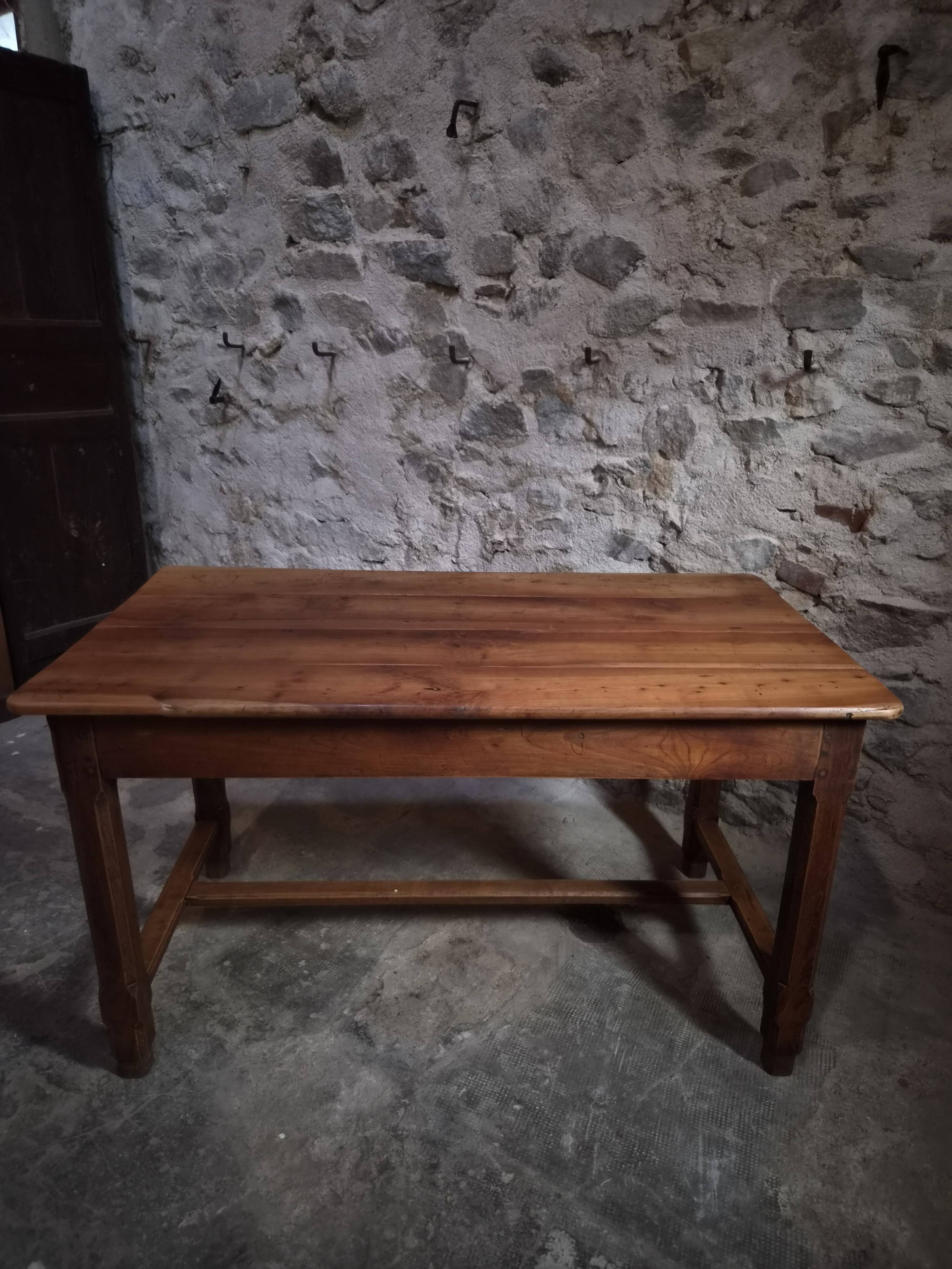 Old farmhouse table in French cherry wood | Auvergne | Circa 1750–1800