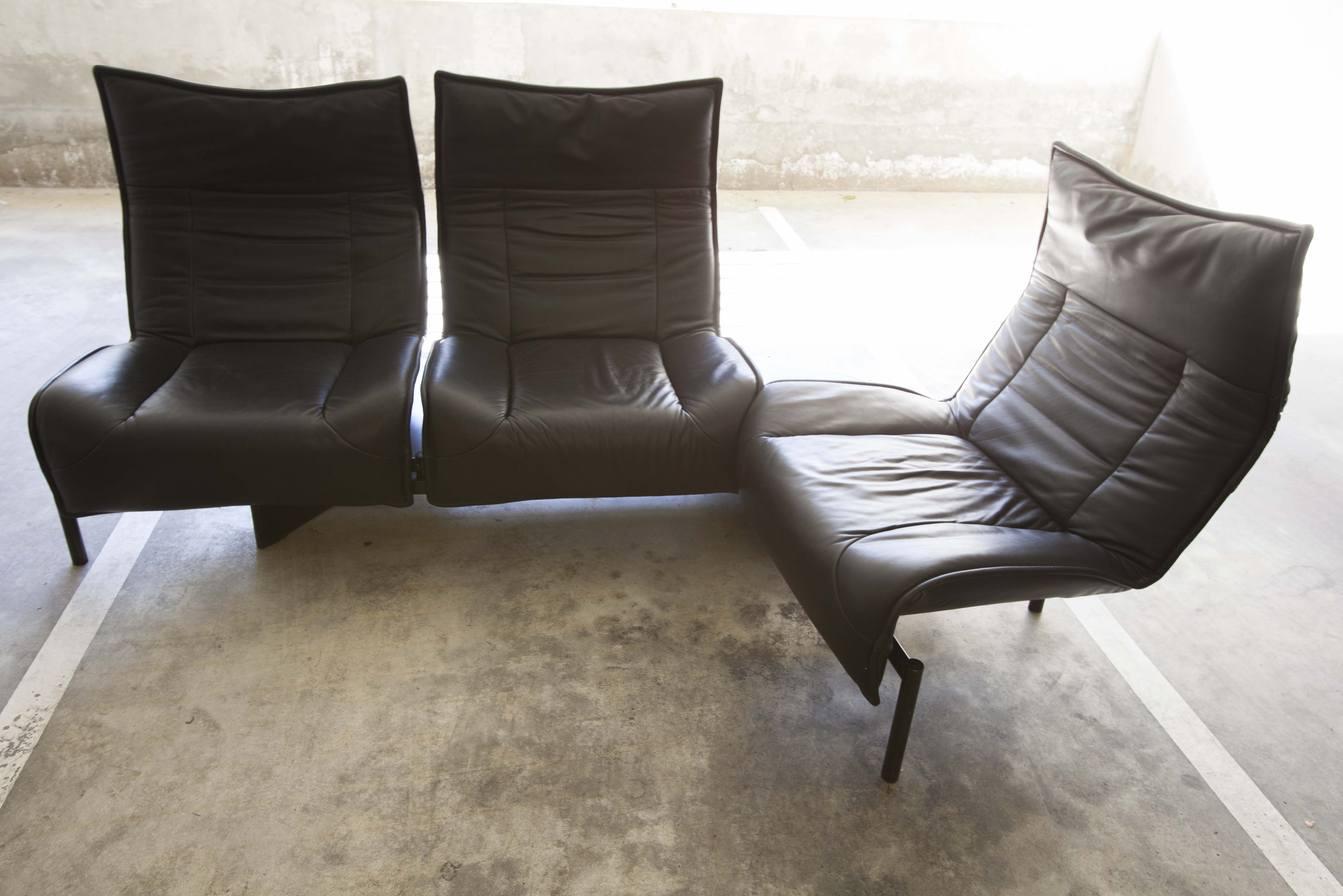 Leather sofa model "Veranda" Vico Magistretti for Cassina