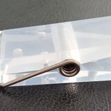 Mail clip "clothespin"