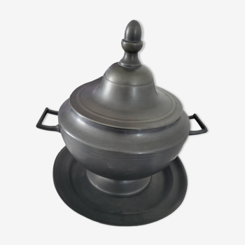 Pewter tureen