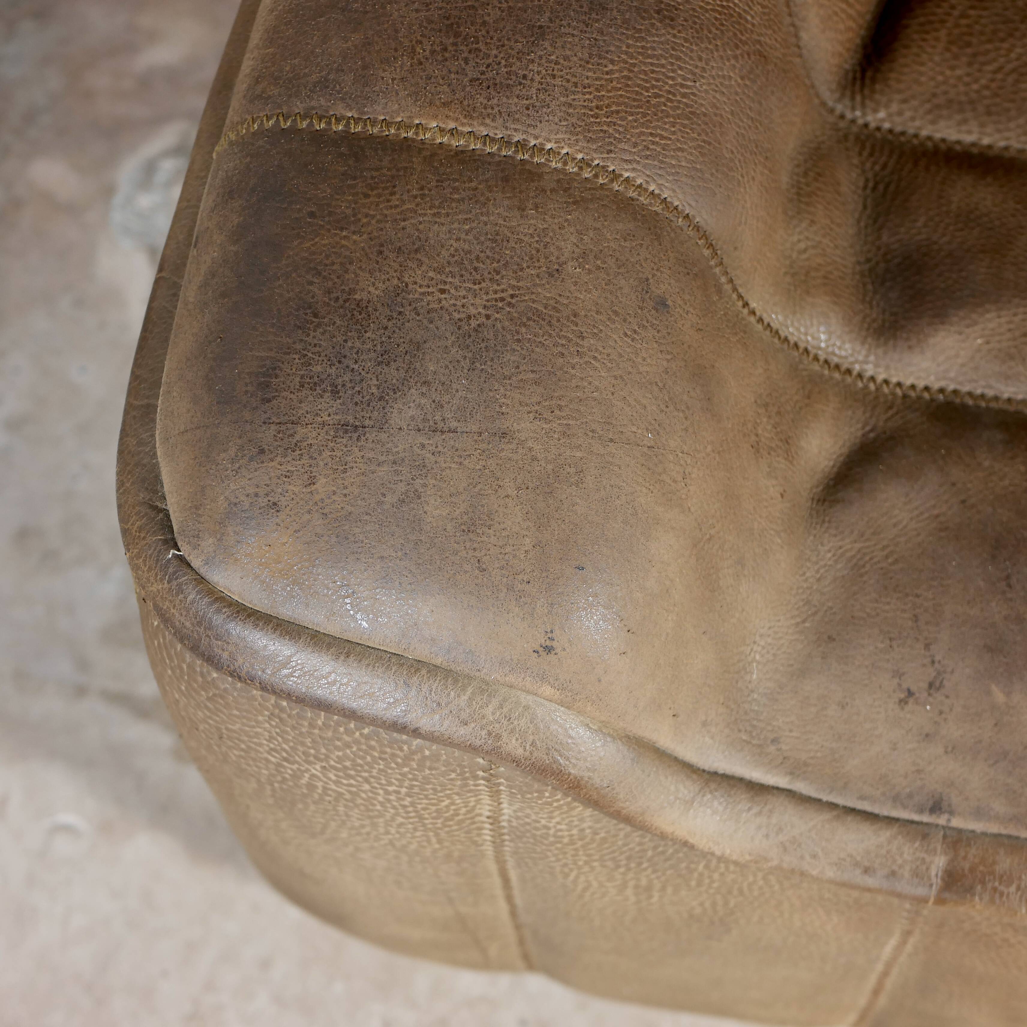DeSede DS84 sofa in taupe buffalo leather