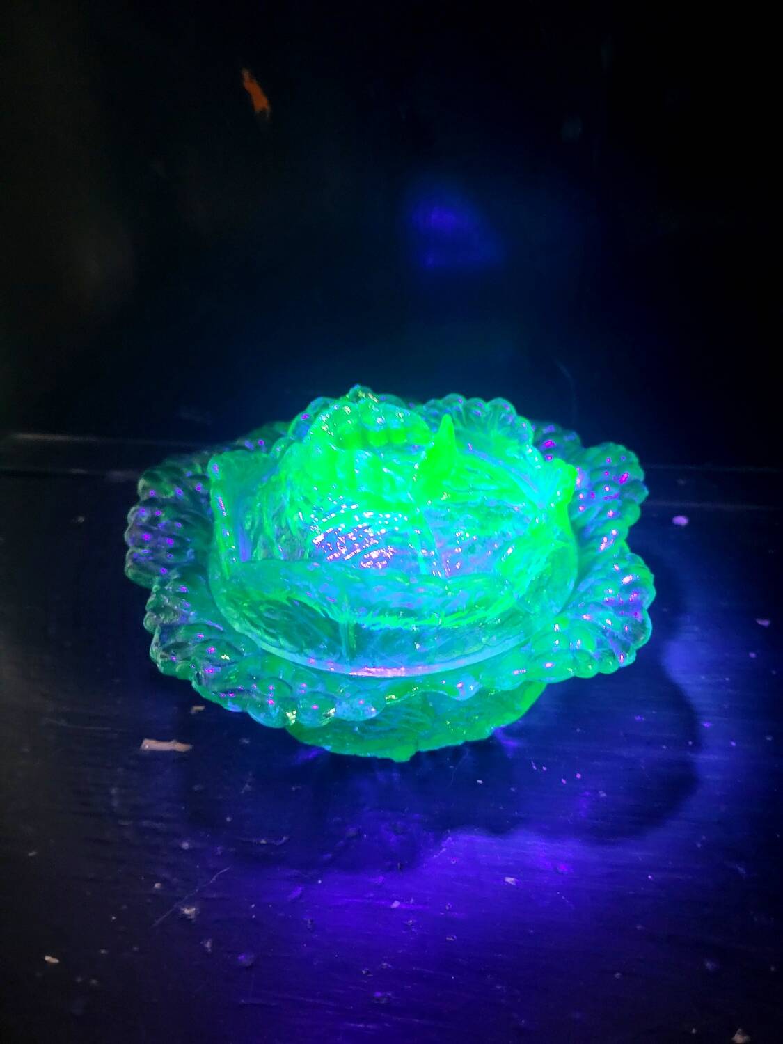 Beurrier chou en verre Portieux ( urane ouraline)