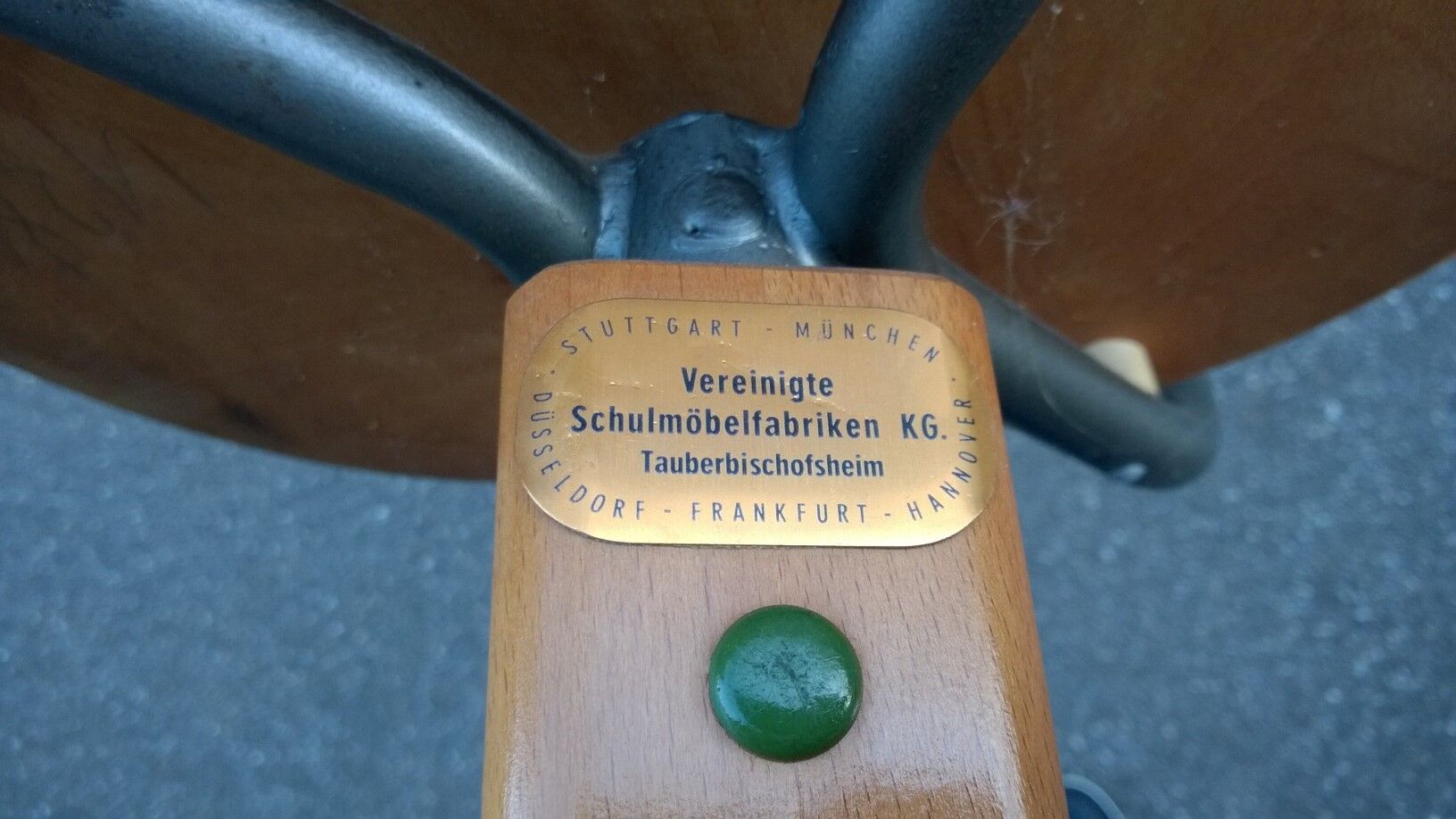 Childrens Desk Chair