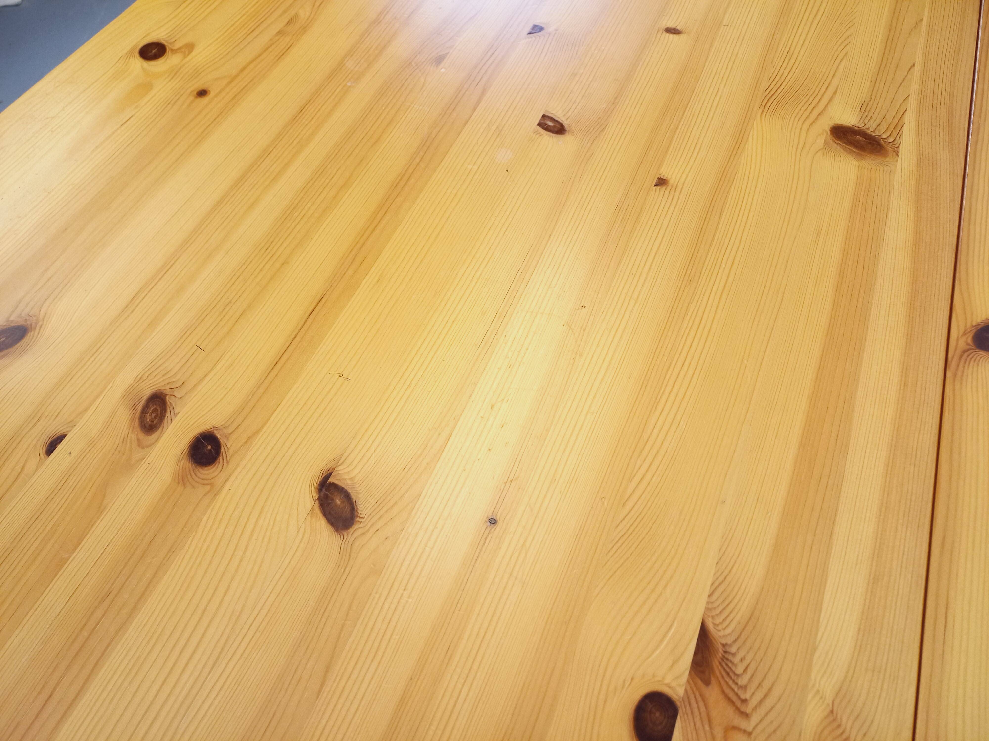 Vintage octagonal dining table from the 1980s in pine with an extension.