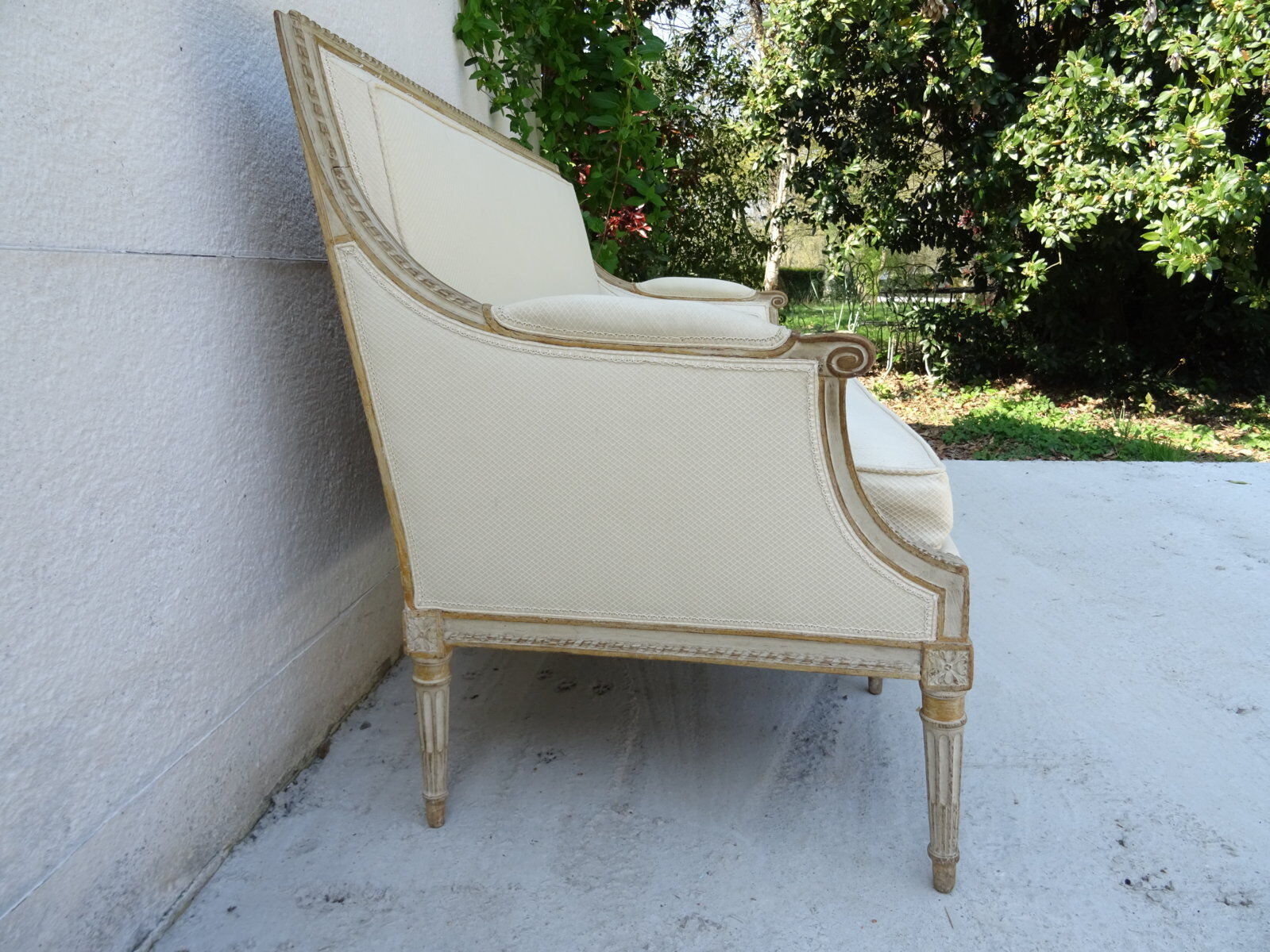 Louis XVI bench of the 19th century