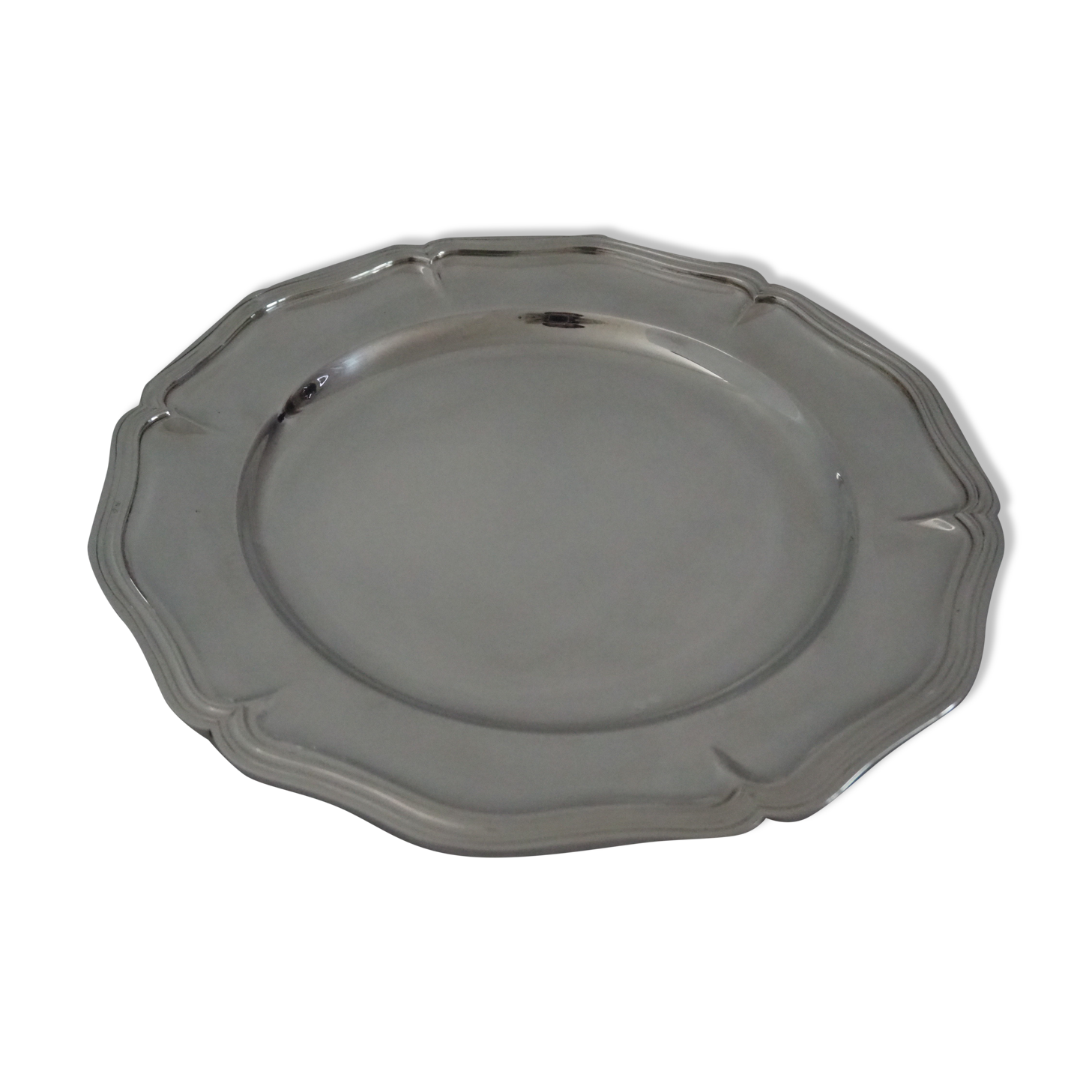 Round plate, Chinon collection with gold trim, Christofle, and its protective felt pouch.