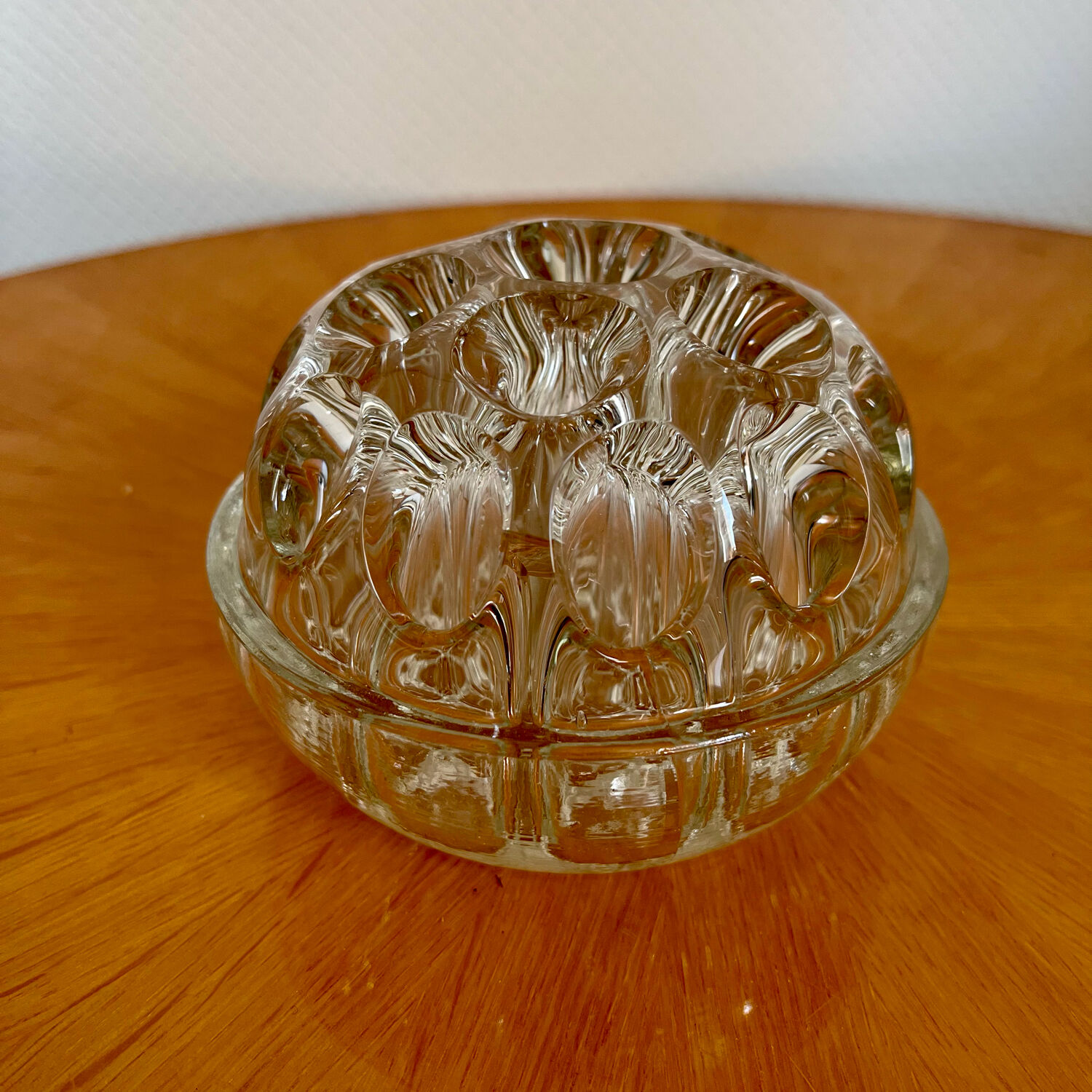 Vintage glass flower picnic