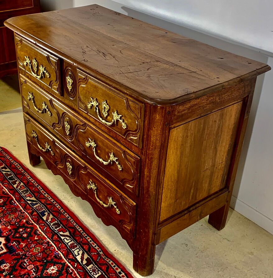 Commode louis XIV style