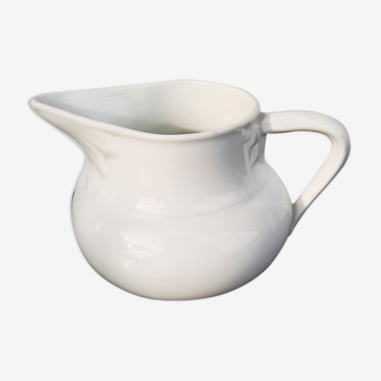 Porcelain beaked pitcher