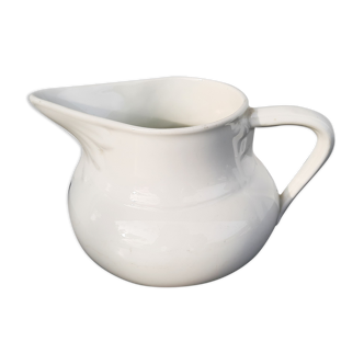 Porcelain beaked pitcher